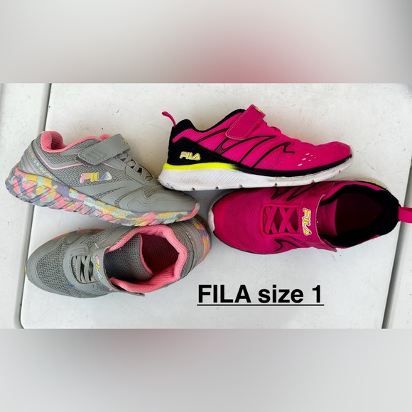 Fila girl Velcro strap. Youth girl size 1 gently used. 2 pairs. You get both. - Picture 1 of 1